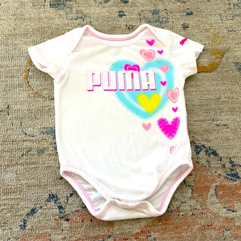 Puma 3-6 month girl short sleeve bodysuit